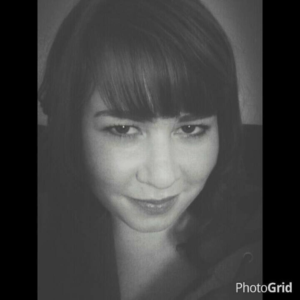 Meet your Posher, Adrina